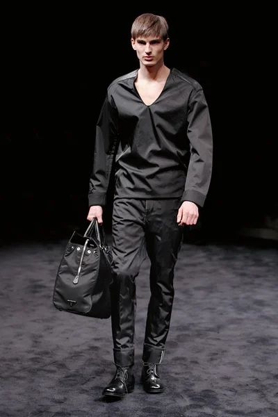 Look 29